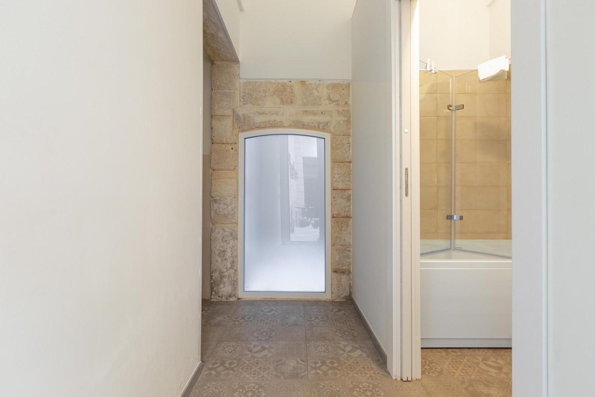 Liberty Barocco Hotel Lecce Exterior photo